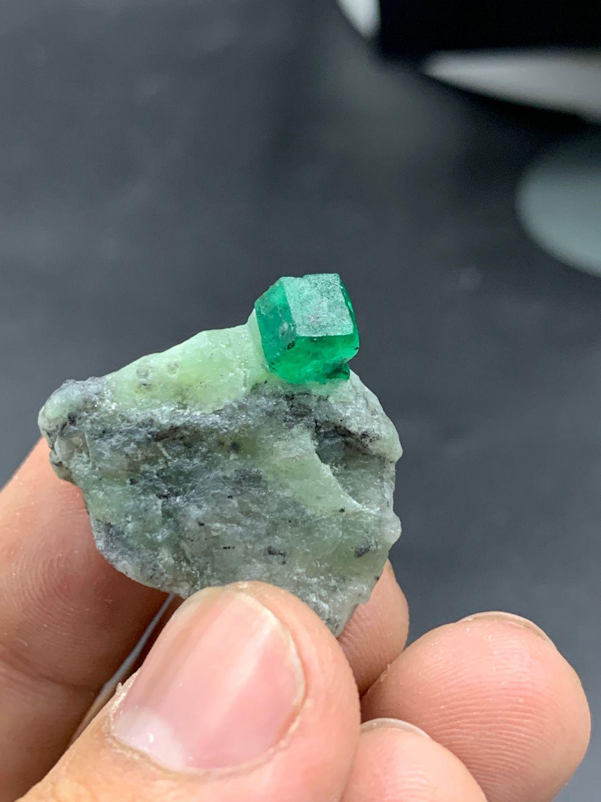 Natural Swat Emerald Specimen 9.35g Rough Emerald Crystal from Pakistan | Collector Mineral | Deep Green Gemstone - Image 5