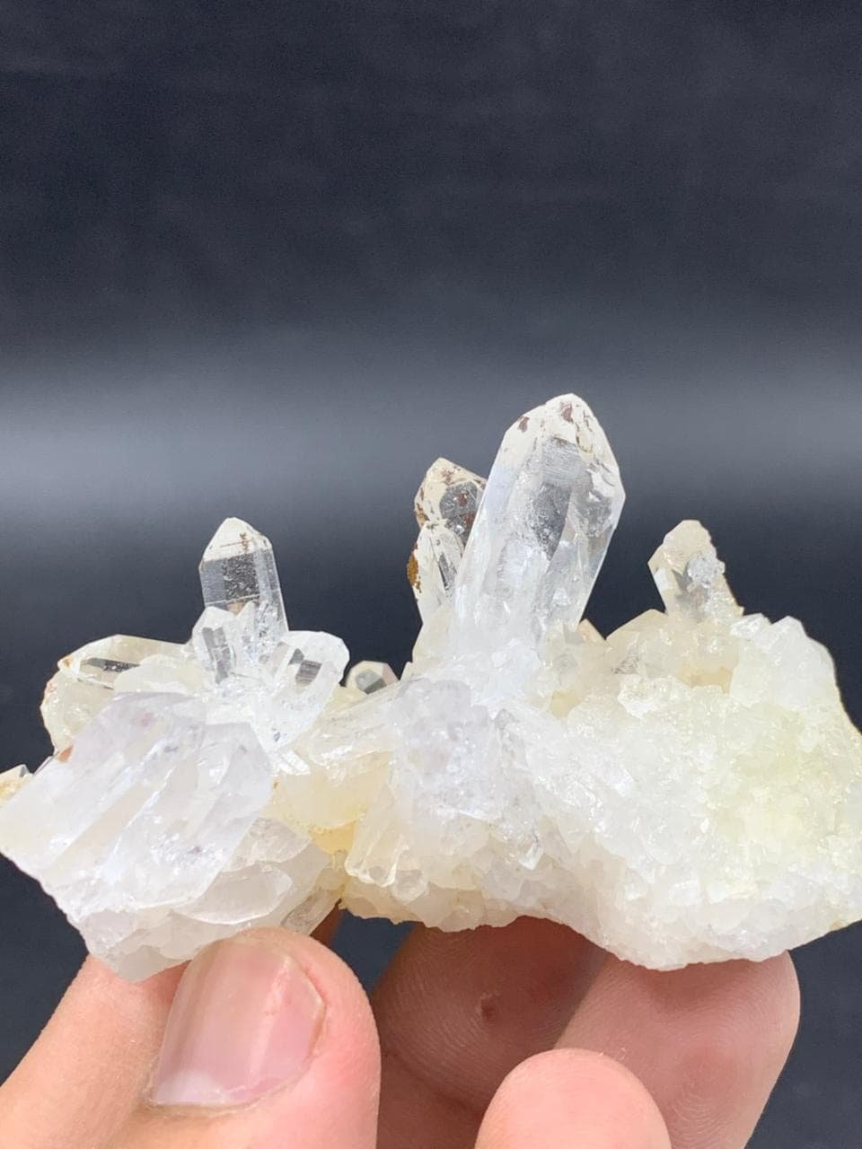 Natural Crystal Quartz Cluster - Unique Gemstone Specimen (81g) - Image 6