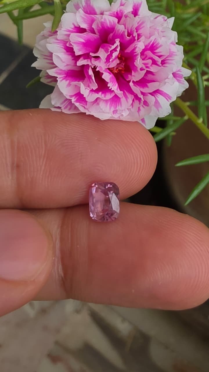 Natural Pink Cushion Cut Spinel (1.50 ct) - Image 3
