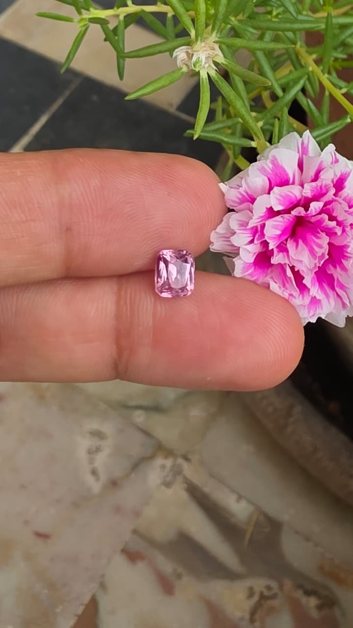 Natural Pink Cushion Cut Spinel (1.50 ct) - Image 9