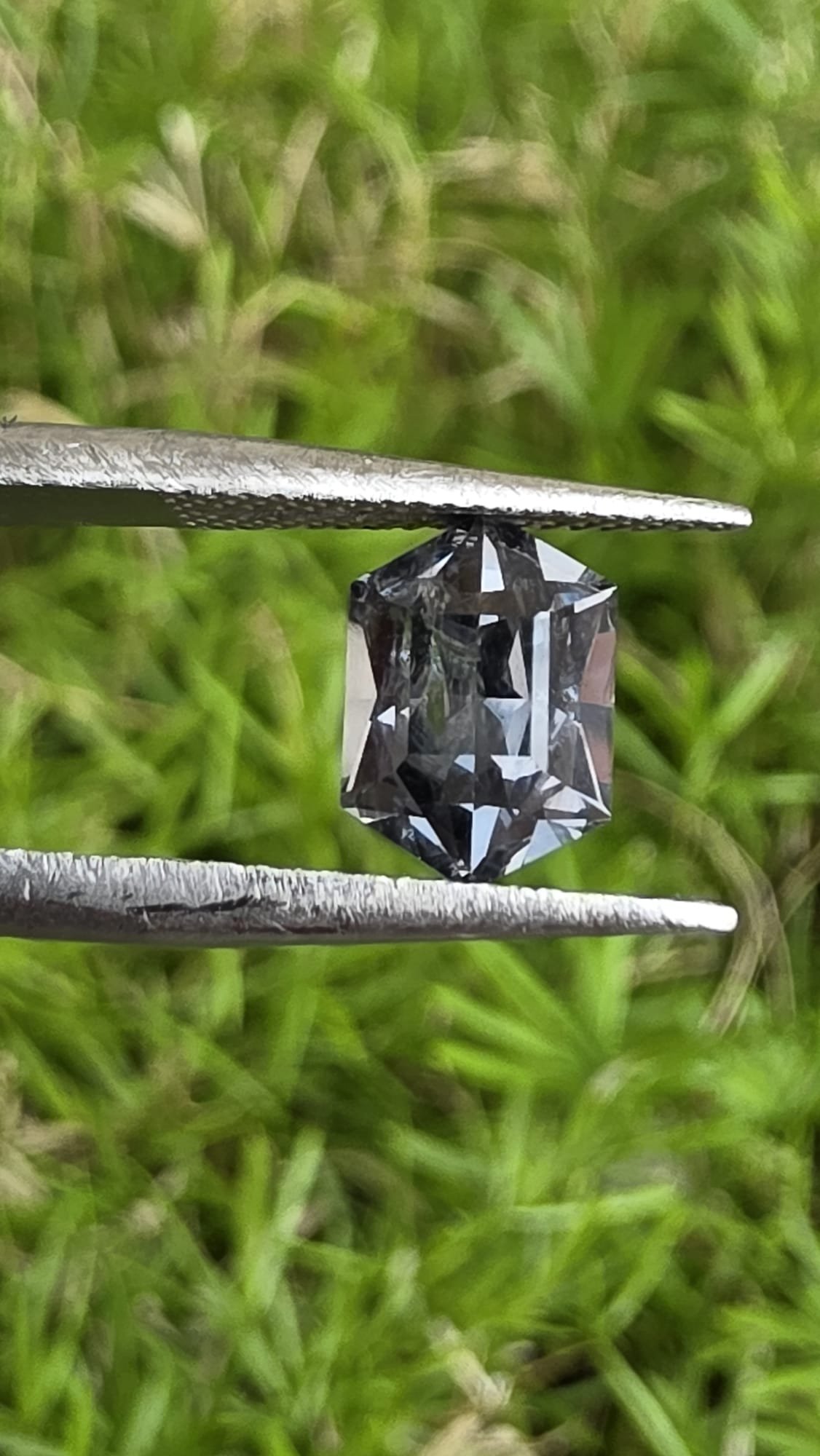 Dark Grey Spinel (1.85 ct)