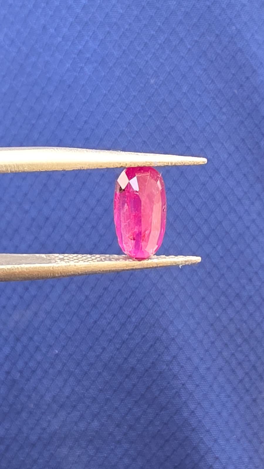 Natural Oval Cut Ruby 2.10 ct - Image 2